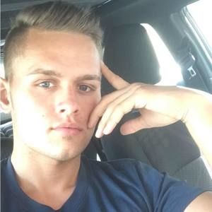 Meet your Posher, Isaac